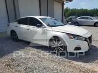 2019 Nissan ALTIMA photo