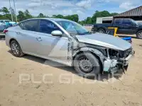 2019 Nissan ALTIMA photo