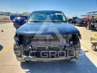 2019 Nissan FRONTIER photo