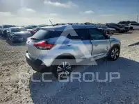 2019 Nissan KICKS фото