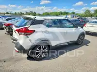 2019 Nissan KICKS photo