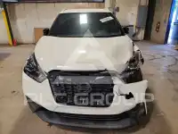 2019 Nissan KICKS photo