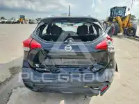 2019 Nissan KICKS фото