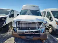 2019 Nissan NV фото