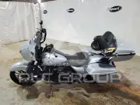 2019 Harley-Davidson FLHX фото