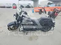 2019 Harley-Davidson FLHC фото