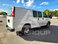 2019 Chevrolet Express фото