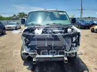 2019 Chevrolet Express фото
