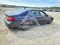 2019 BMW 740 фото