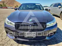 2019 BMW 750 фото