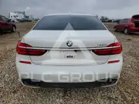 2019 BMW 750 photo