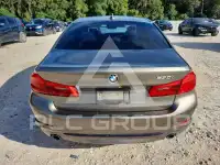 2019 BMW 530 photo