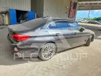 2019 BMW 530 photo