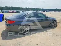 2019 BMW 530 photo