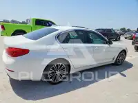 2019 BMW 530 photo