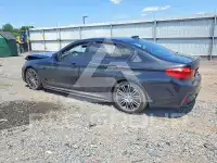 2019 BMW 530 photo