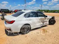 2019 BMW 330 photo