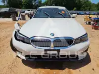 2019 BMW 330 photo