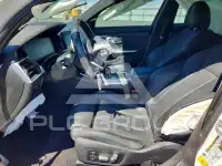 2019 BMW 330 photo