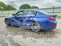 2019 BMW 330 photo