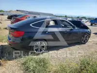 2019 BMW 330 photo