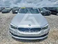 2019 BMW 530 photo