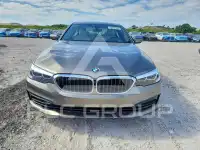 2019 BMW 540 photo