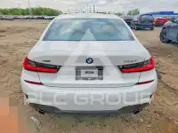 2019 BMW 330 photo