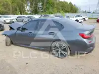 2019 BMW 330 photo