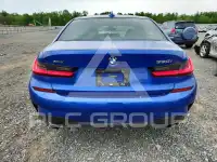 2019 BMW 330 photo