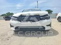 2019 BMW 330 photo