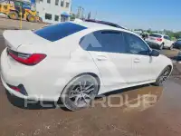 2019 BMW 330 photo