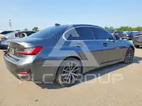 2019 BMW 330 photo