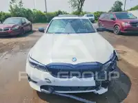 2019 BMW 330 photo