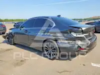 2019 BMW 330 photo