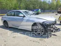 2019 BMW 330 photo