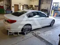 2019 BMW 530 photo