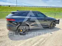 2019 Jaguar F-PACE photo