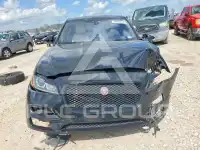 2019 Jaguar F-PACE photo