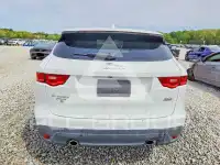 2019 Jaguar F-PACE photo