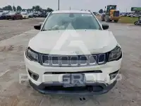 2019 Jeep COMPASS photo