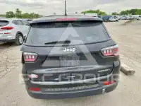 2019 Jeep COMPASS photo