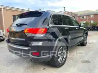 2019 Jeep CHEROKEE photo