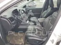 2019 Jeep CHEROKEE photo