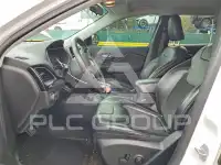 2019 Jeep CHEROKEE photo