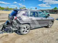 2019 Jeep CHEROKEE photo