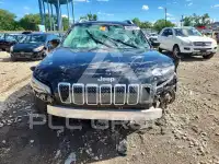 2019 Jeep CHEROKEE photo