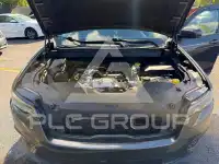 2019 Jeep CHEROKEE photo