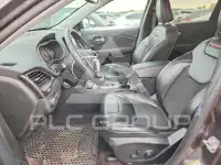2019 Jeep CHEROKEE photo