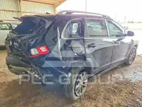 2019 Jeep CHEROKEE photo